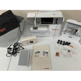 Bernina 480 Sewing and Quilting Machine with Walking Foot